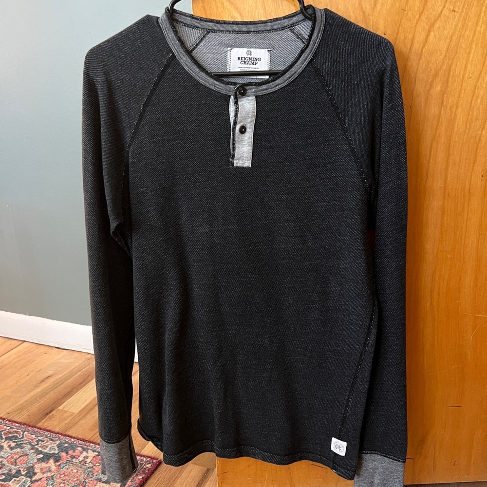 Reigning Champ Dark Grey Henley - Men’s Size Small